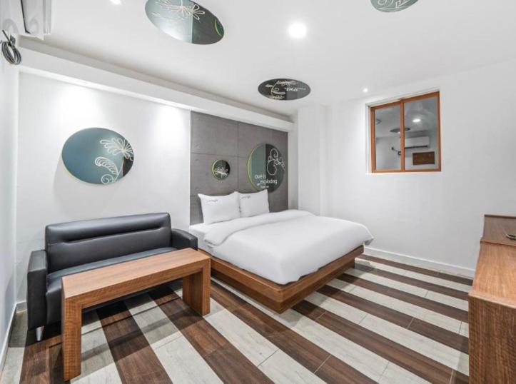 Ou Hotel Daegu Exteriör bild